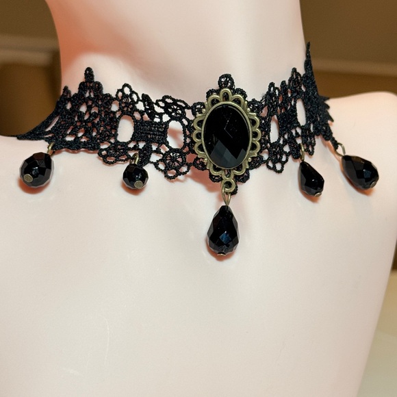 ⚜️ Vamp Black Lace Choker Necklace - Picture 4 of 12